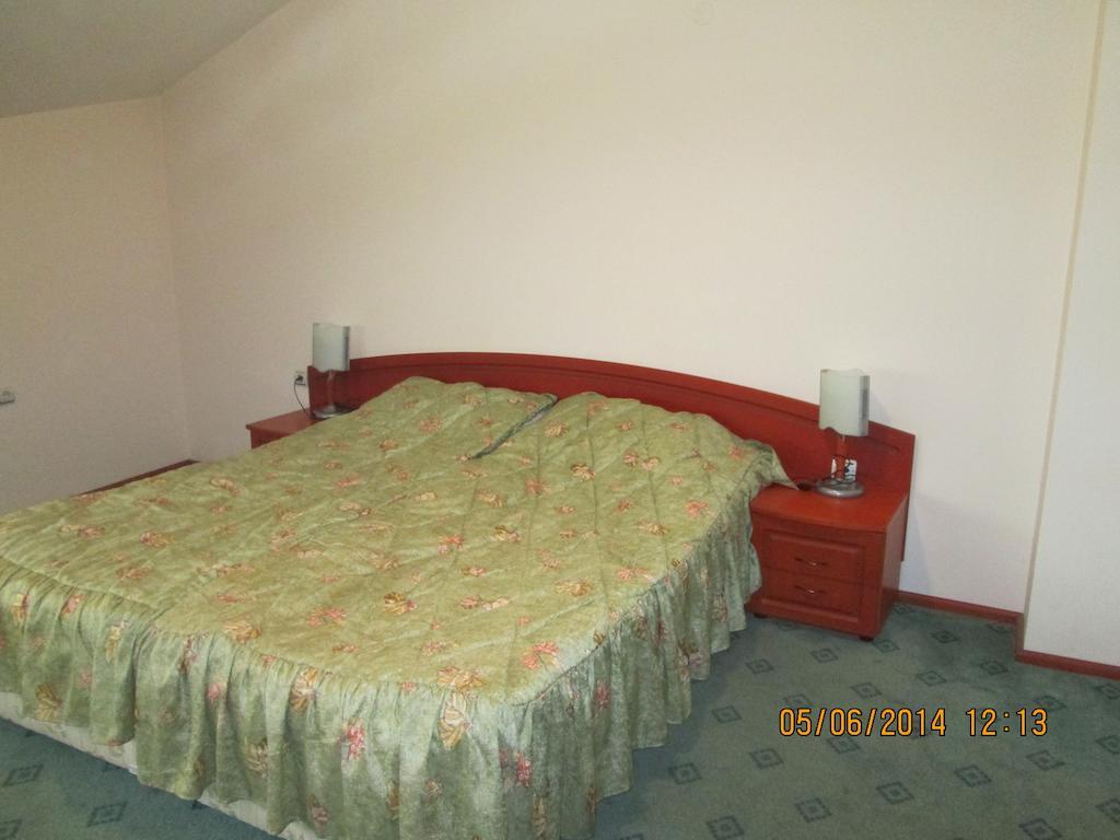 Fisherman'S Hut Family Hotel Beden Room photo